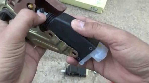 Ремонт дверных замков г. Иркутск